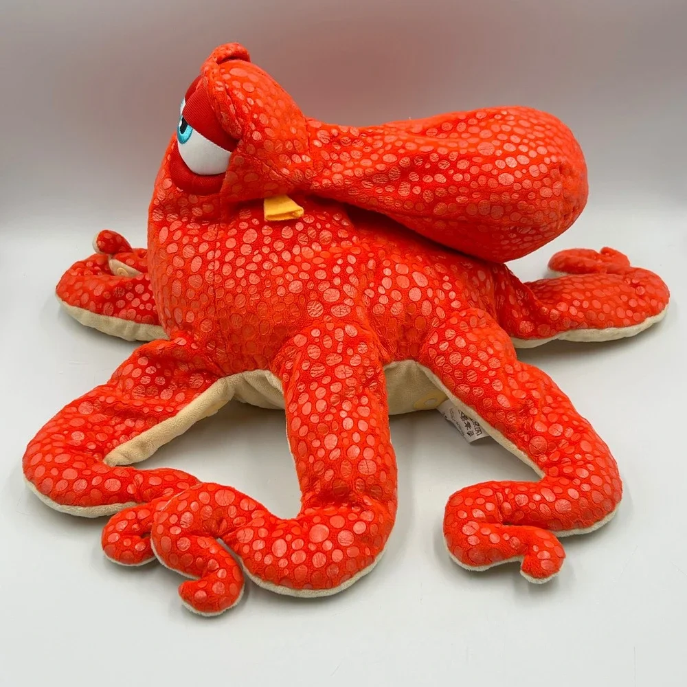 Disney Store Hank Octopus Plush Red Finding Dory Pixar EUC 9 Tall 16 Wide Inches